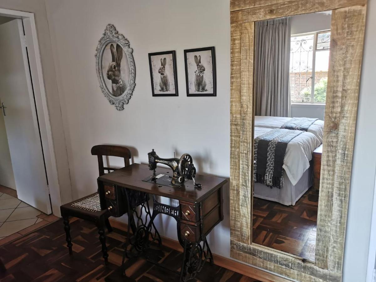 Kromdraai Guest Rooms Krugersdorp Exterior photo