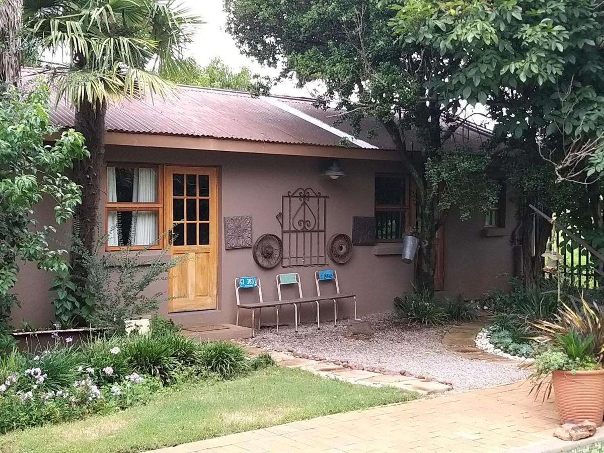 Kromdraai Guest Rooms Krugersdorp Exterior photo